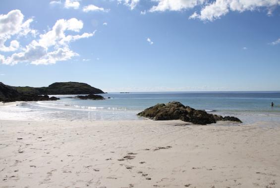 Beaches near Cathair Dhubh