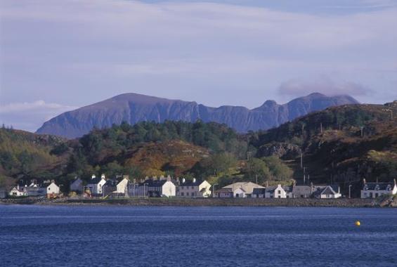 Lochinver (photo credit: VisitScotland / Paul Tomkins)